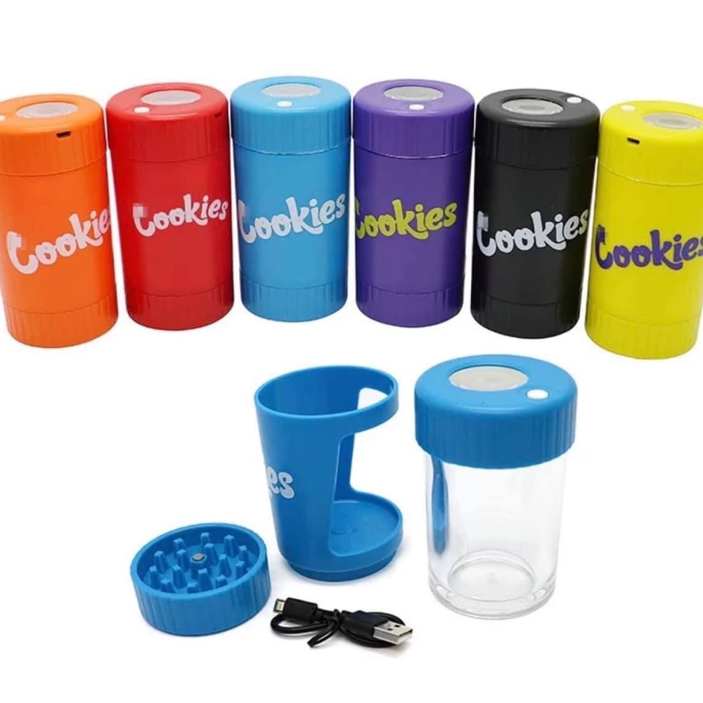 Storage containers